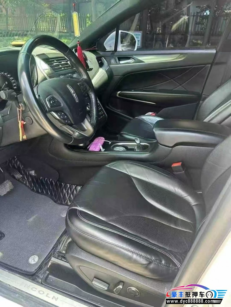 18年林肯MKC轿车抵押车出售