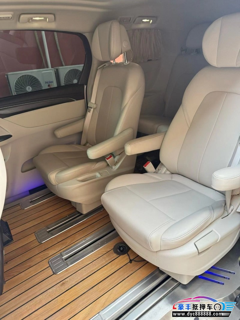 22年别克GL8轿车抵押车出售