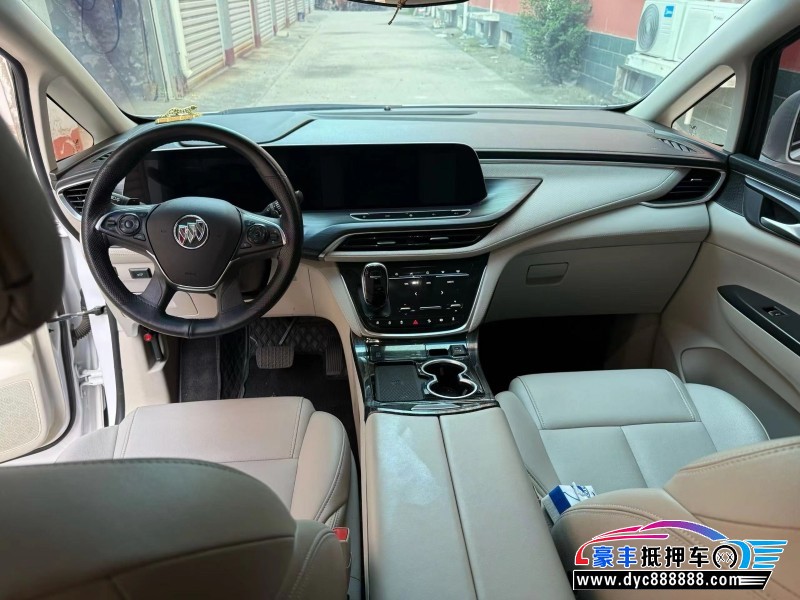 22年别克GL8轿车抵押车出售