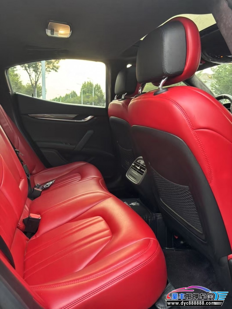 17年玛莎拉蒂Ghibli轿车抵押车出售