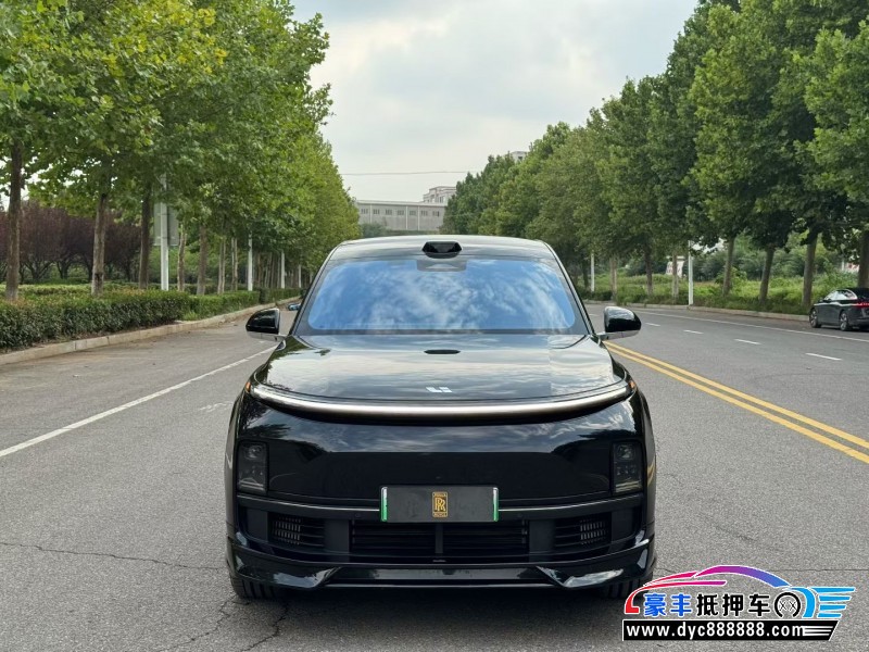 25年理想L9轿车抵押车出售