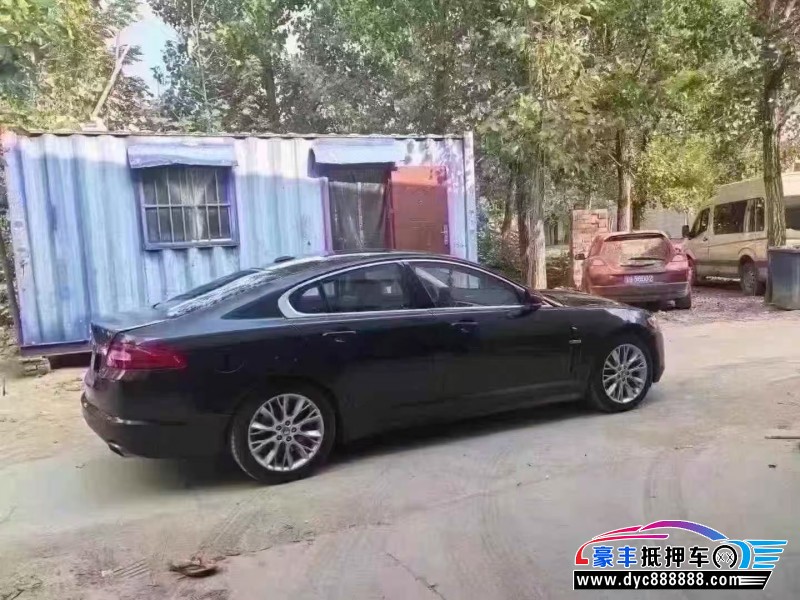 10年捷豹XF轿车抵押车出售