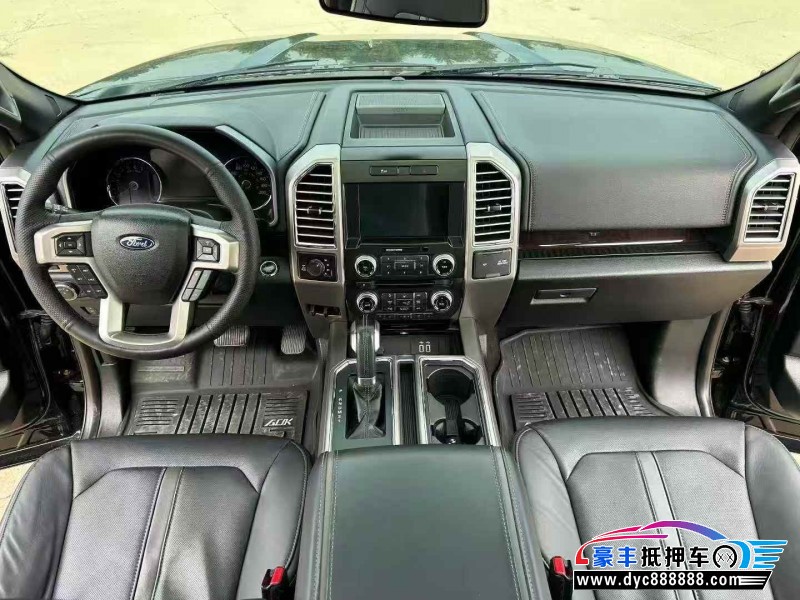 17年福特猛禽轿车抵押车出售