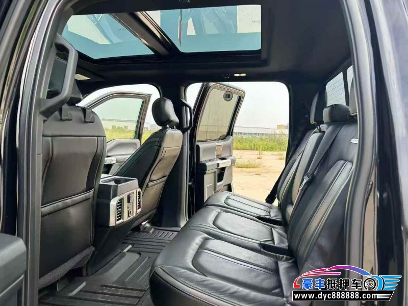 17年福特猛禽轿车抵押车出售