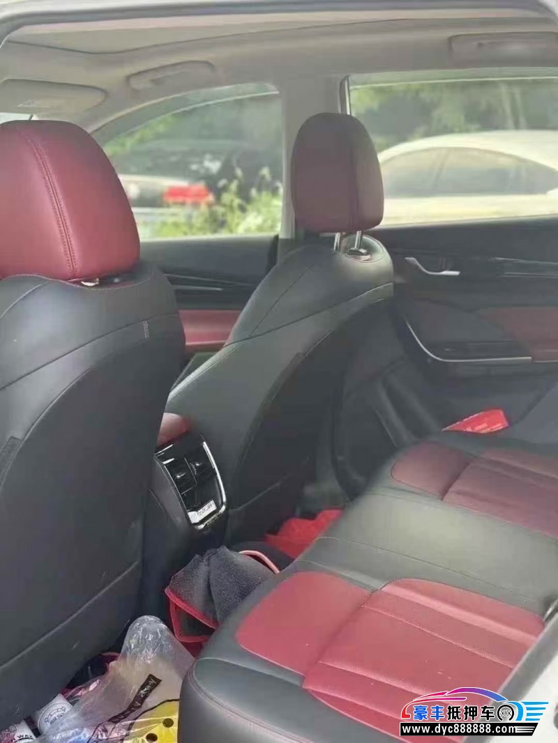 22年东风AX7轿车抵押车出售