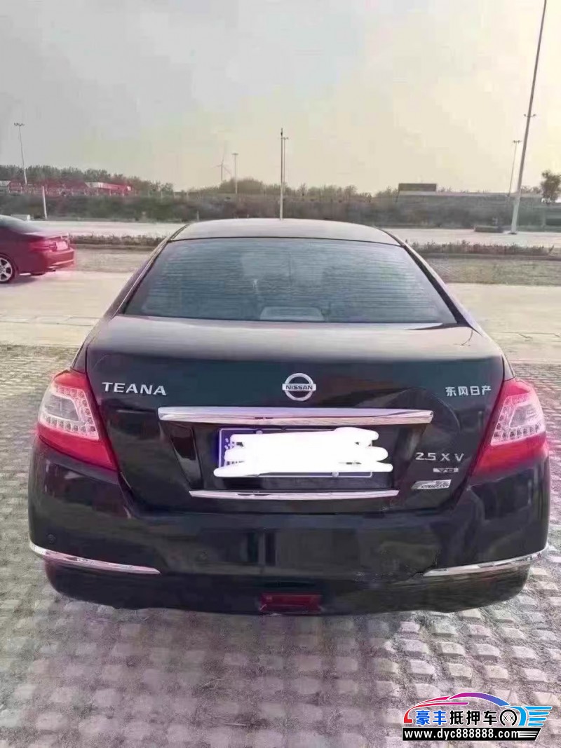 11年日产天籁轿车抵押车出售