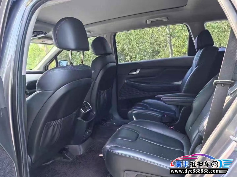 20年现代新胜达轿车抵押车出售