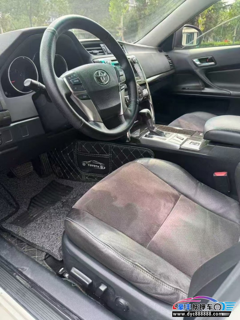 16年丰田锐志轿车抵押车出售