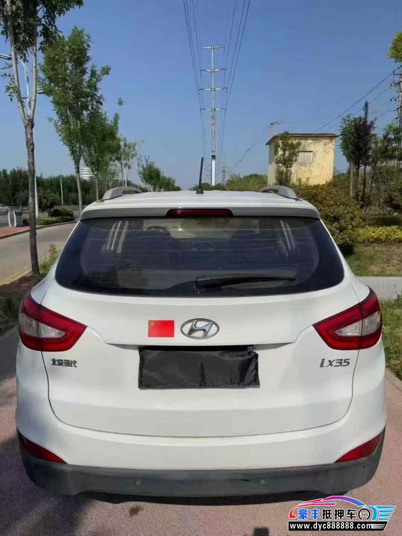 14年现代ix35轿车抵押车出售