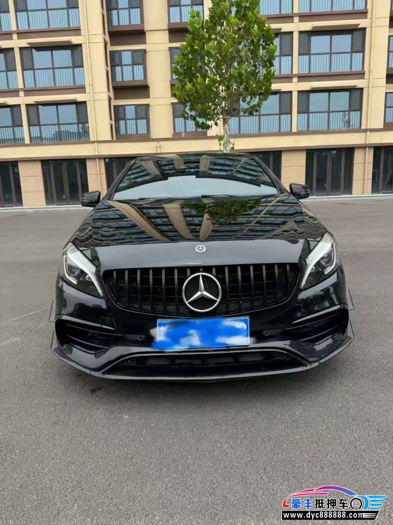 18年奔驰GLA轿车抵押车出售