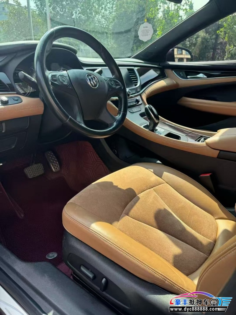 16年别克君越轿车抵押车出售