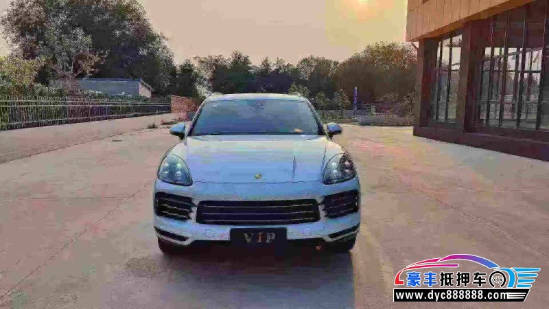 18年保时捷卡宴轿车抵押车出售