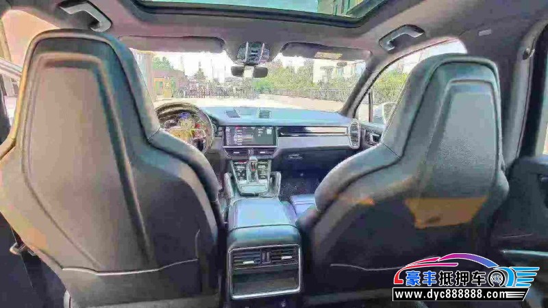 18年保时捷卡宴轿车抵押车出售