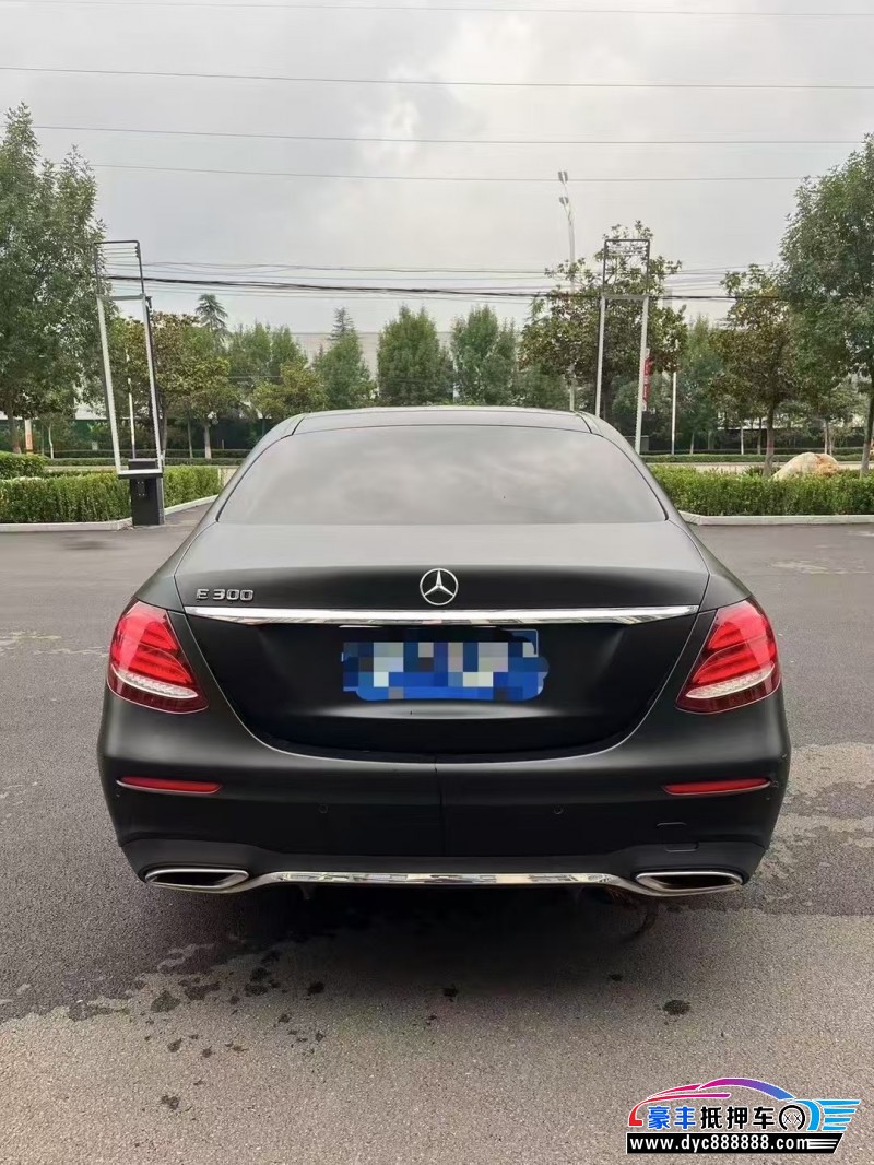 18年奔驰E轿车抵押车出售