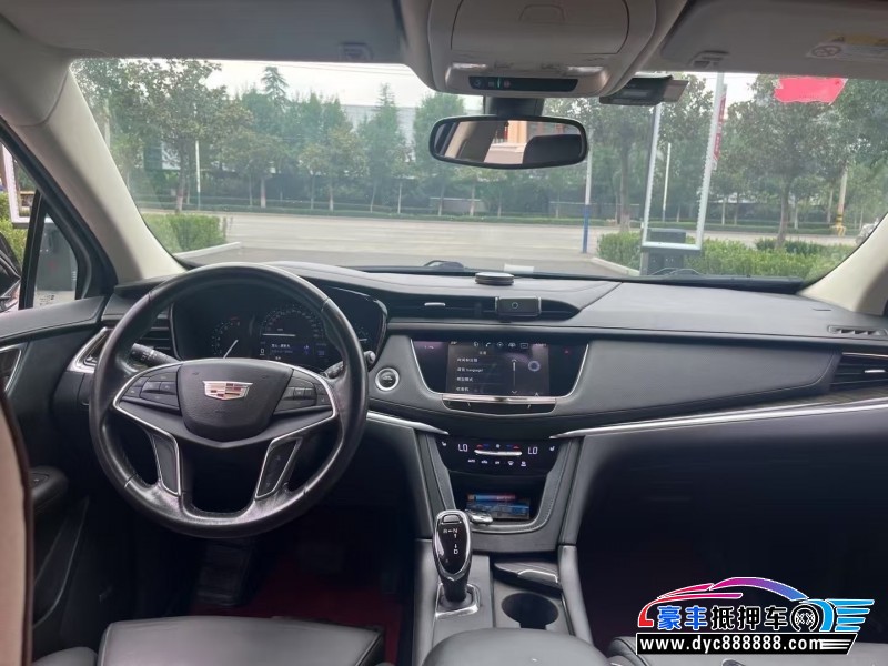 17年凯迪拉克XT5轿车抵押车出售