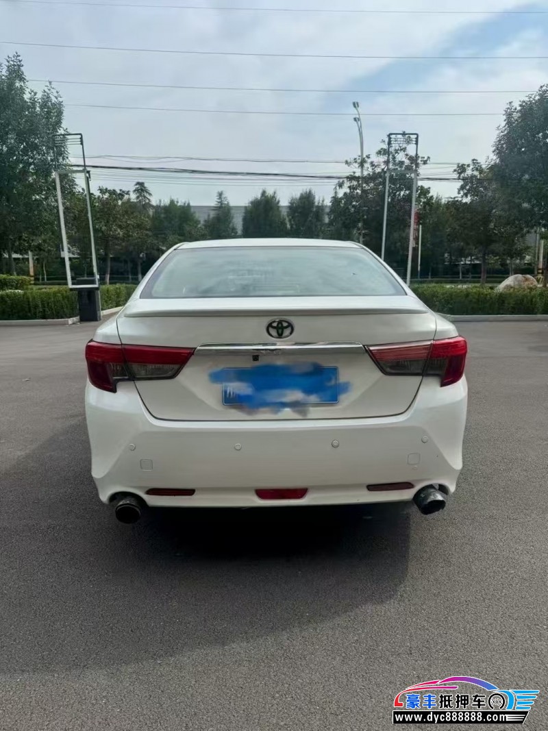 15年丰田锐志轿车抵押车出售