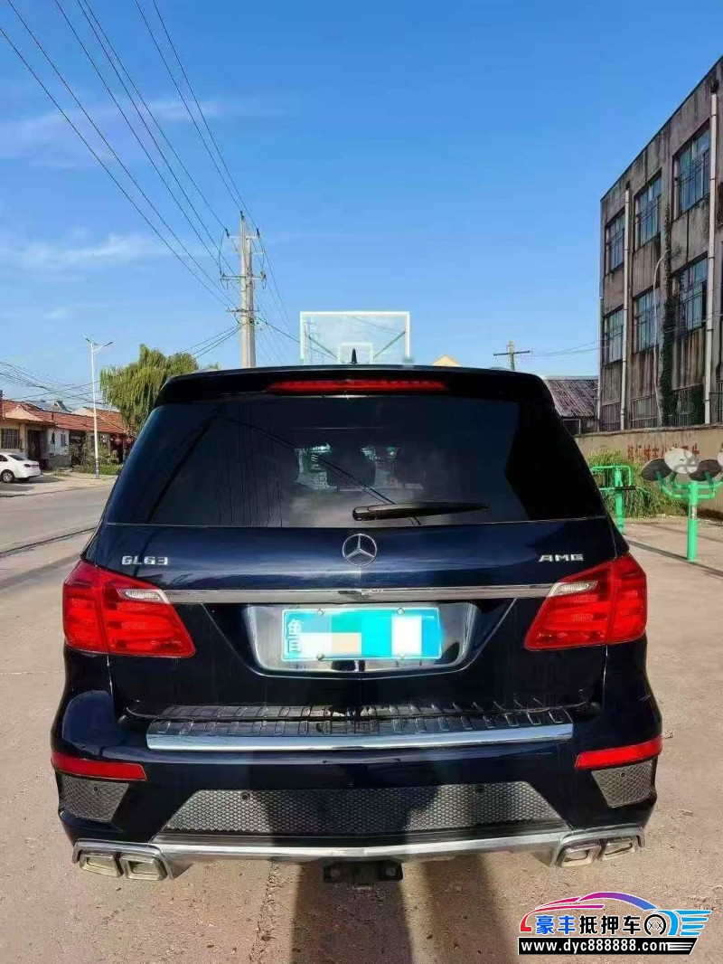 16年奔驰GL轿车抵押车出售