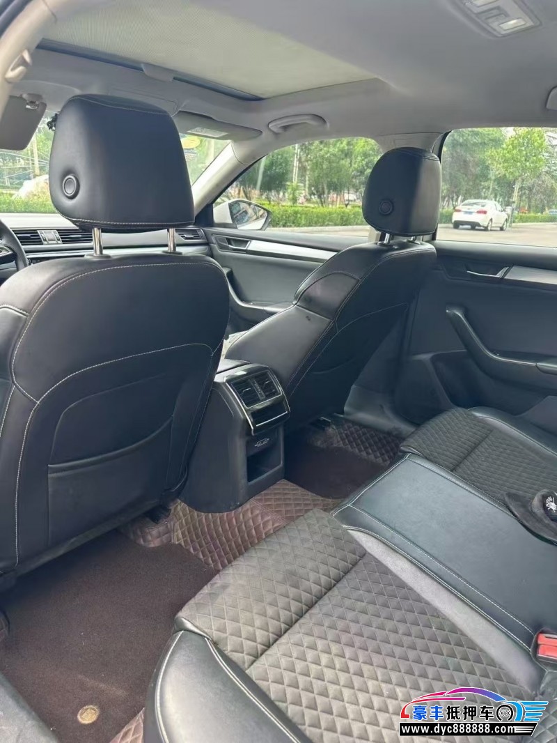 19年斯柯达速派轿车抵押车出售