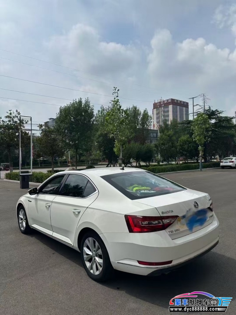 19年斯柯达速派轿车抵押车出售