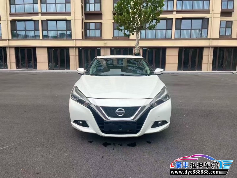 16年日产蓝鸟轿车抵押车出售