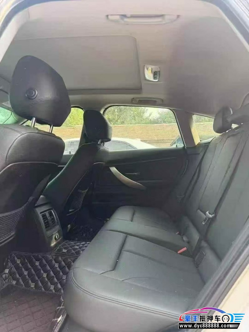 17年宝马3系轿车抵押车出售