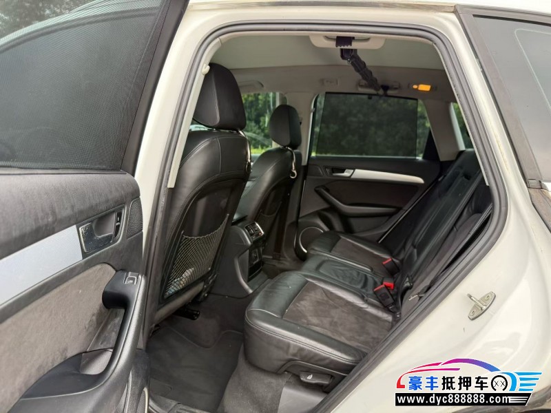 15年奥迪Q5轿车抵押车出售