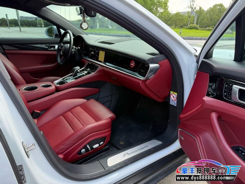 21年保时捷帕纳梅拉轿车抵押车出售