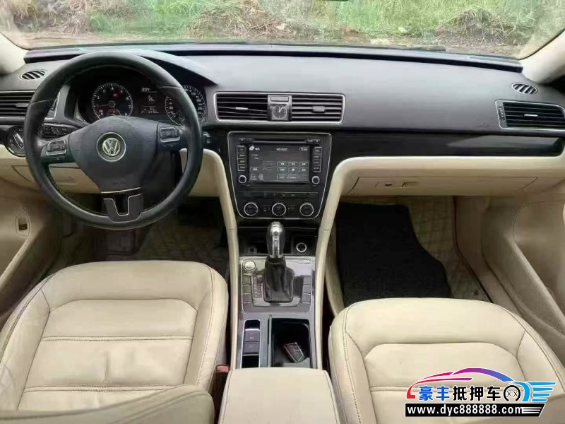 12年大众帕萨特轿车抵押车出售