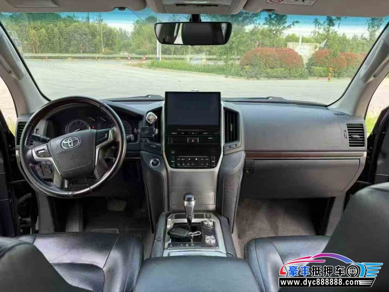 19年丰田兰德酷路泽（陆巡）轿车抵押车出售