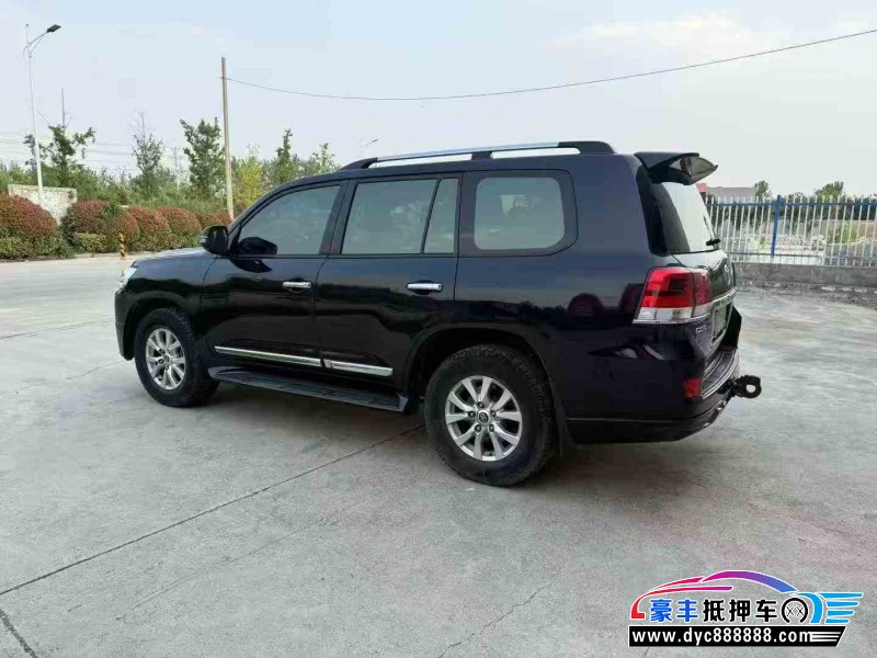 19年丰田兰德酷路泽（陆巡）轿车抵押车出售