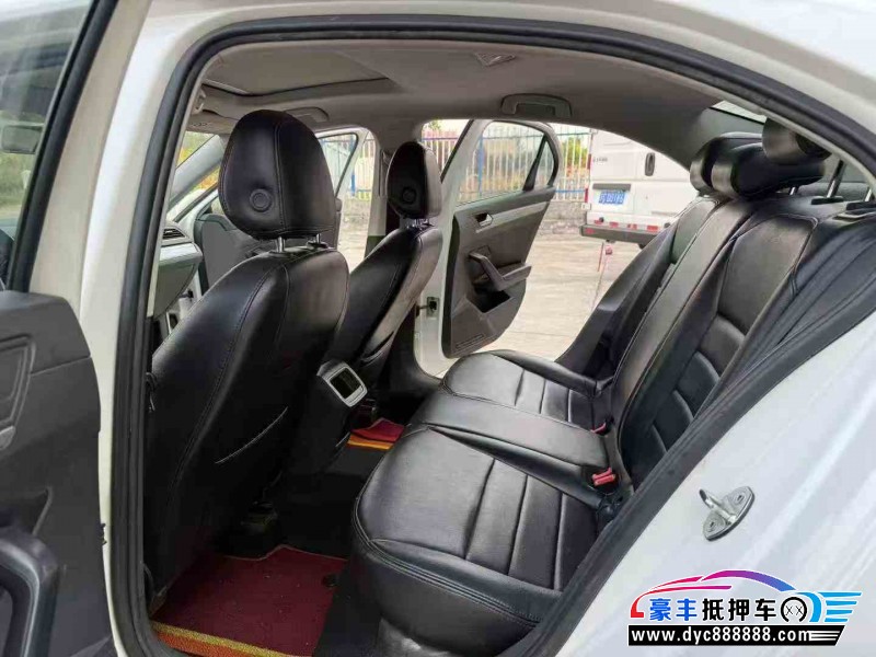 18年大众凌渡轿车抵押车出售