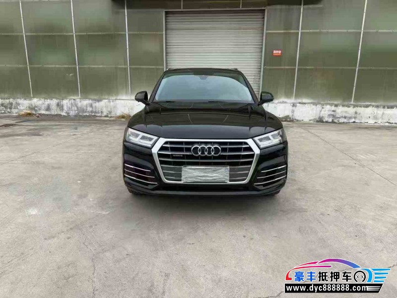 18年奥迪Q5轿车抵押车出售