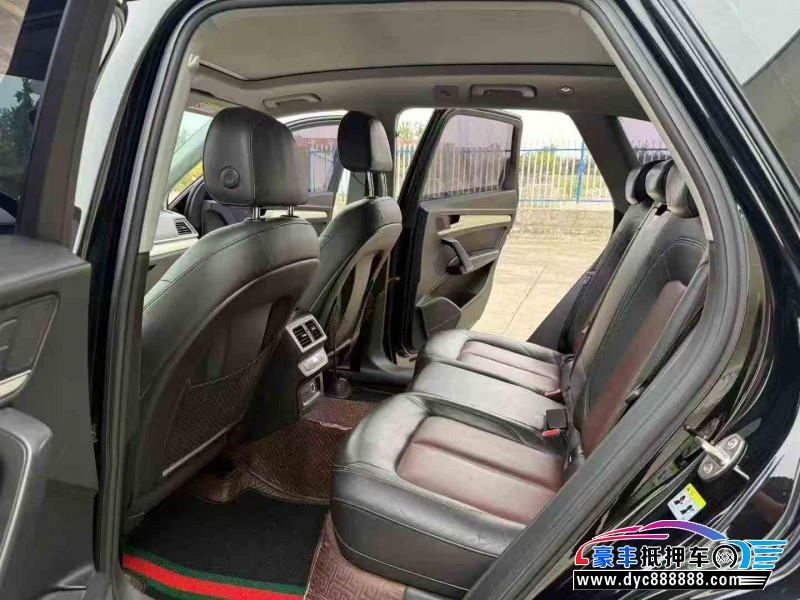 18年奥迪Q5轿车抵押车出售