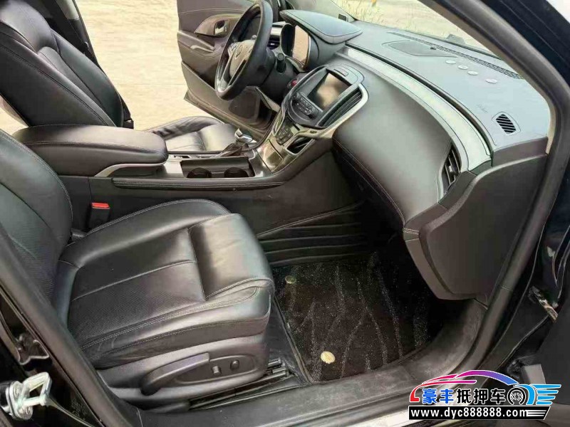 14年别克君越轿车抵押车出售