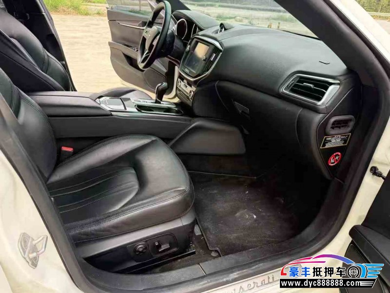 15年玛莎拉蒂Ghibli轿车抵押车出售