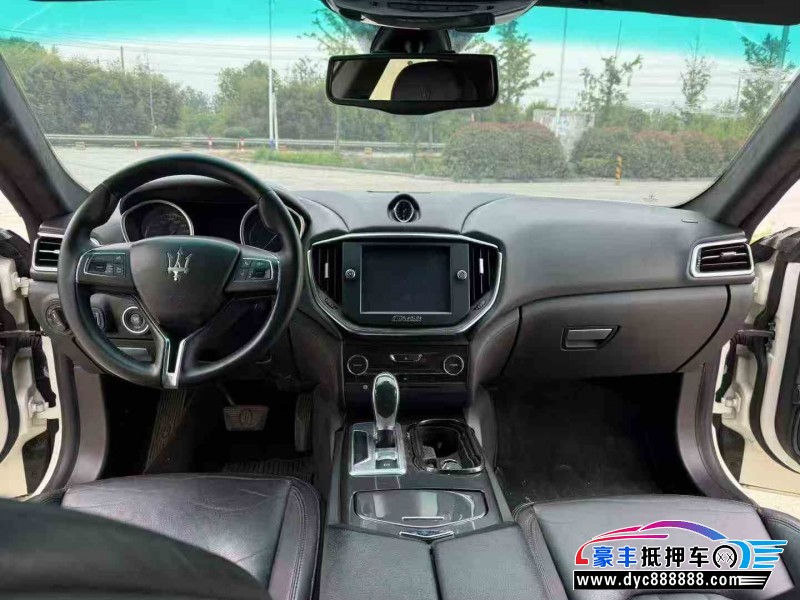 15年玛莎拉蒂Ghibli轿车抵押车出售