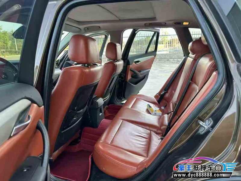 12年宝马X1轿车抵押车出售