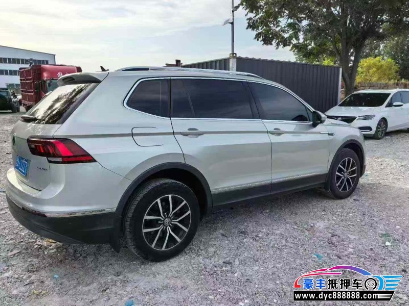 18年大众途观轿车抵押车出售