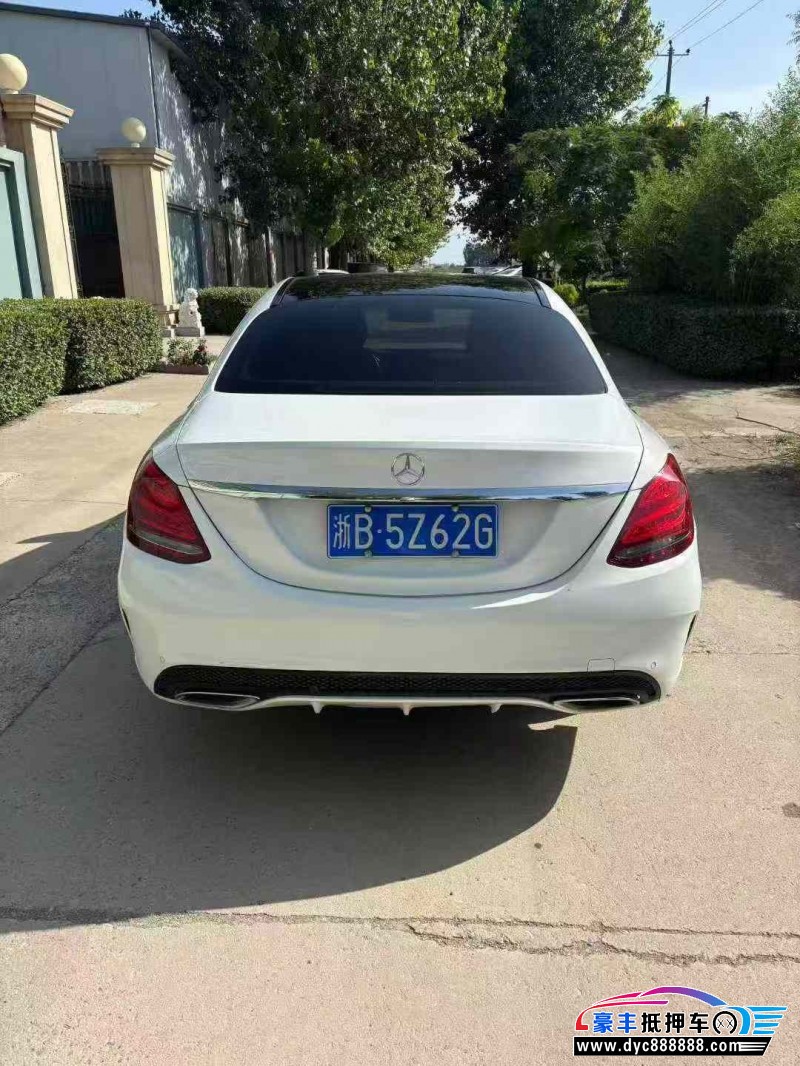 18年奔驰C轿车抵押车出售