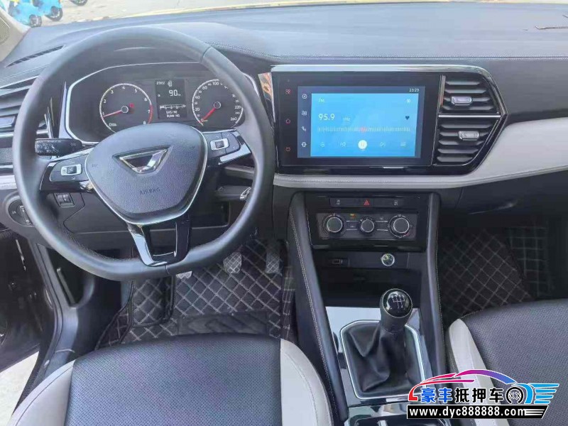 25年大众捷达轿车抵押车出售