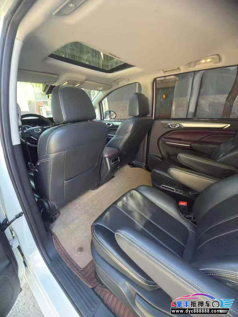 21年传祺m6轿车抵押车出售