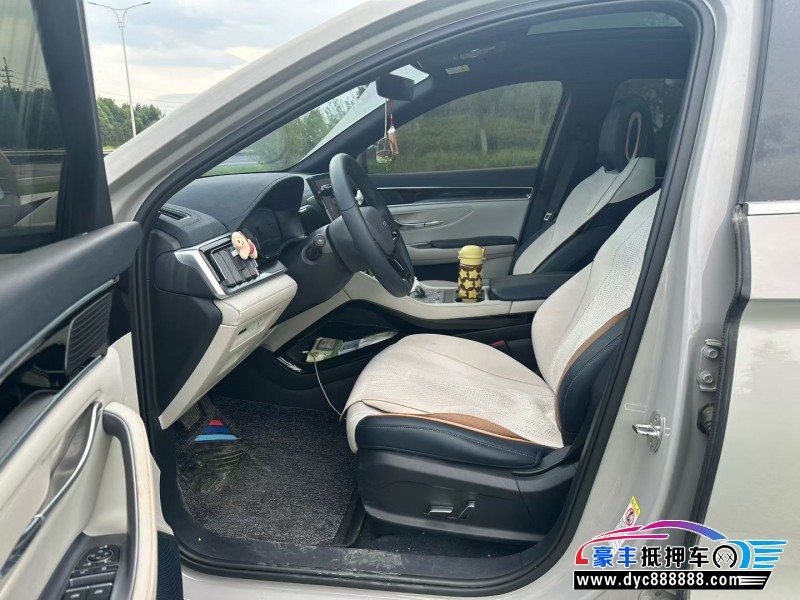 24年比亚迪宋轿车抵押车出售