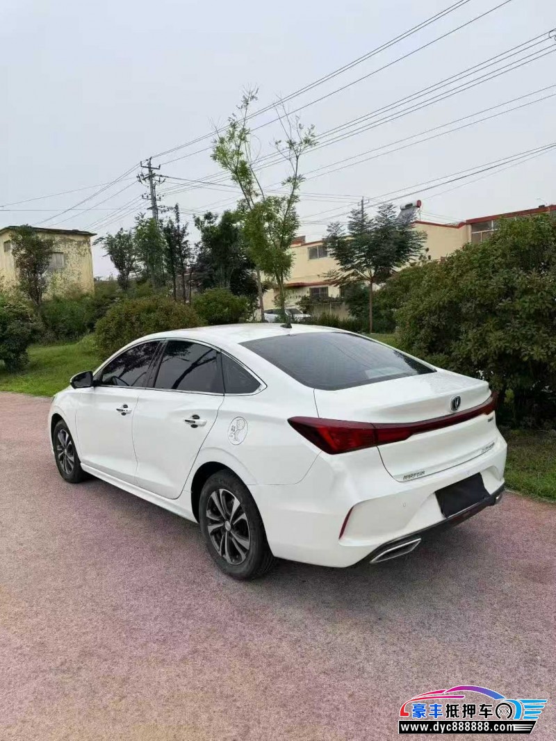 23年长安逸动轿车抵押车出售