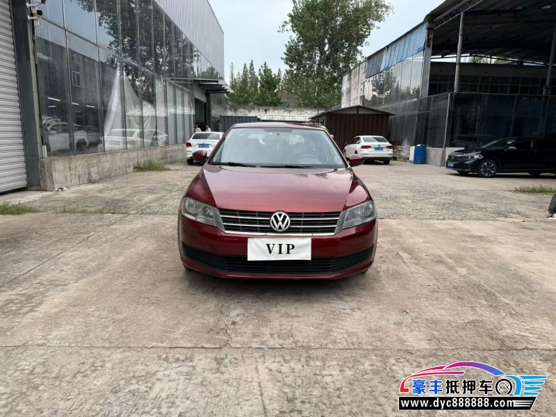 14年大众朗行轿车抵押车出售