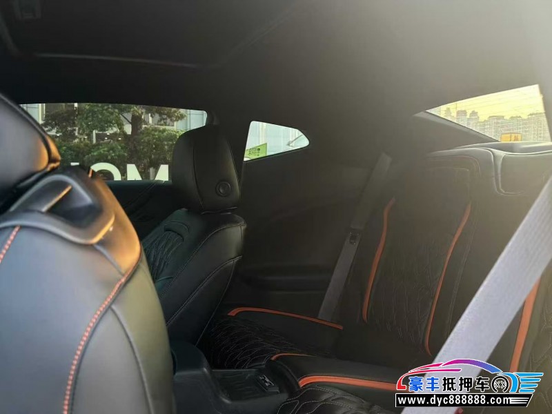 18年雪佛兰科迈罗轿车抵押车出售