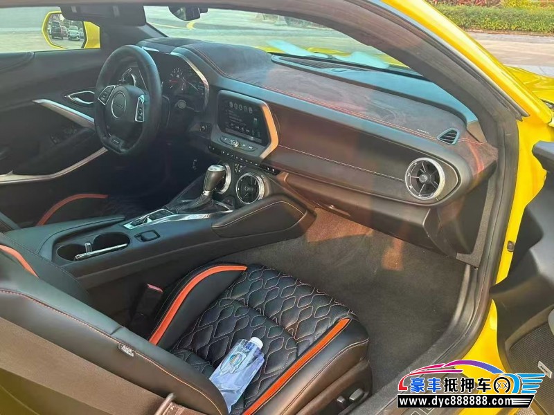 18年雪佛兰科迈罗轿车抵押车出售