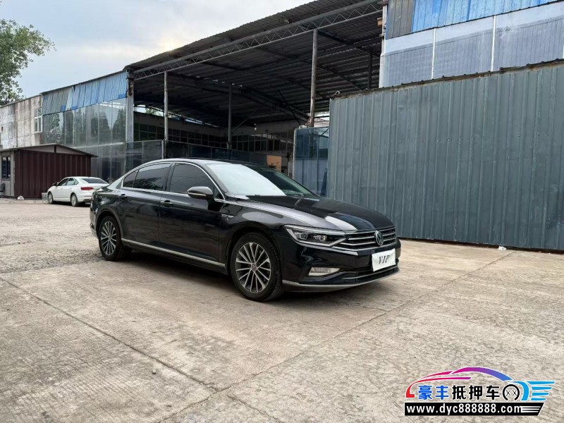 20年大众迈腾轿车抵押车出售