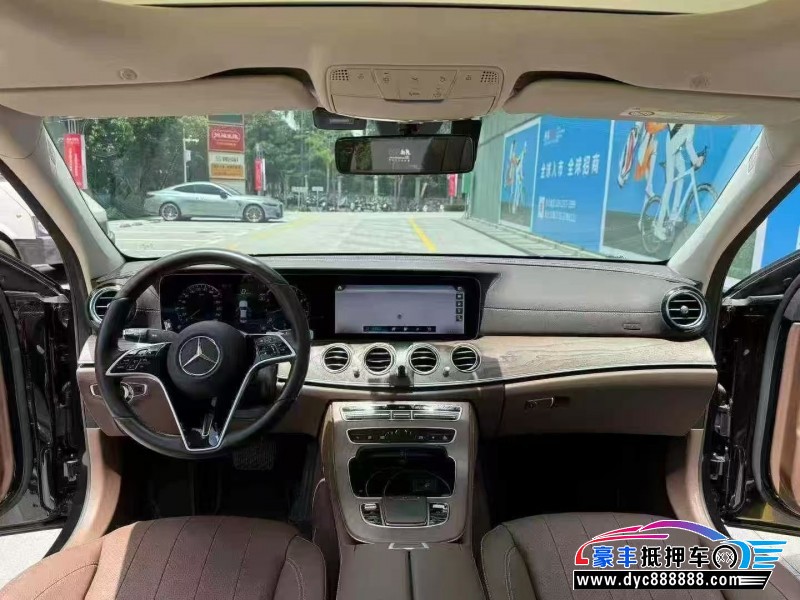 23年奔驰E轿车抵押车出售