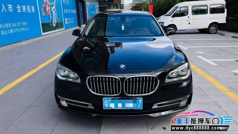 13年宝马7系轿车抵押车出售
