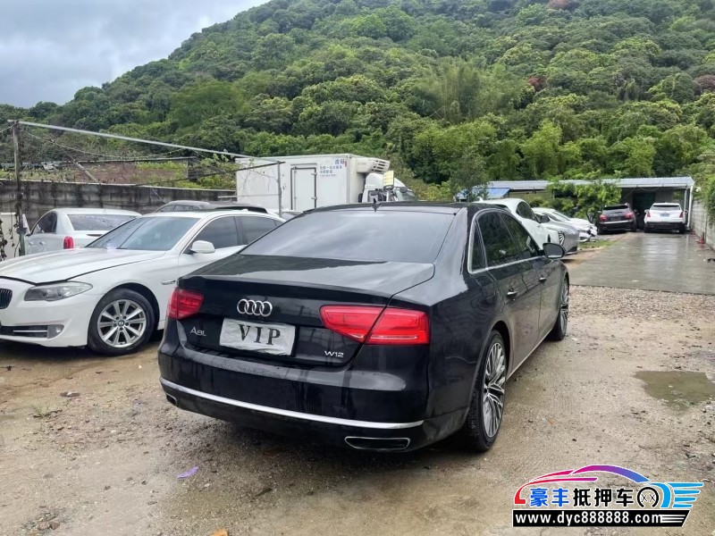 12年奥迪A8L轿车抵押车出售